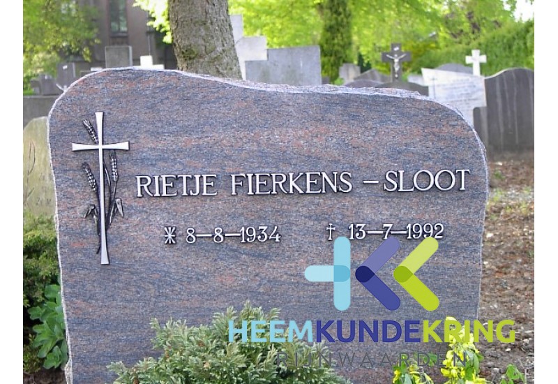 Grafstenen kerkhof Herwen Coll. HKR R.Fierkens -Sloot (241)